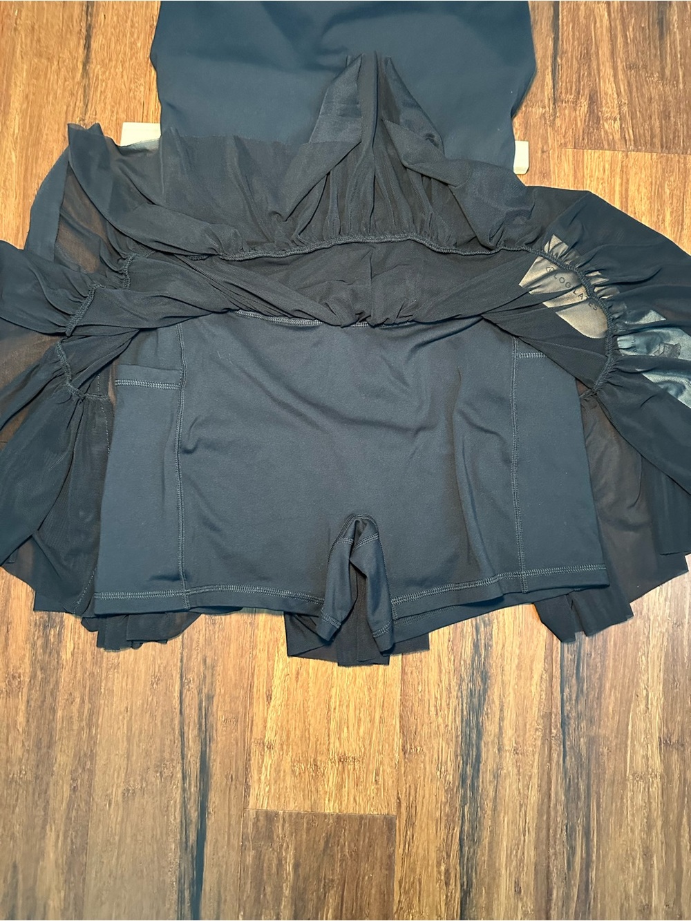 Blogilates Women’s Ballerina Skort & Matching top Bundle Black Size L - Picture 6 of 7